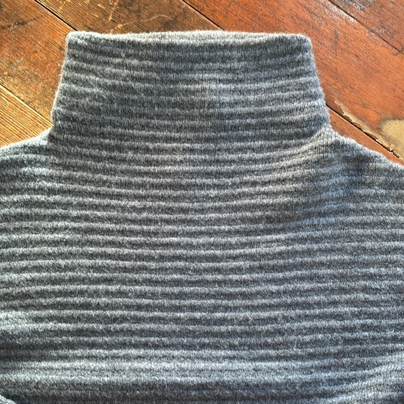Madewell Mock Neck Sweater - Picture 3 of 8
